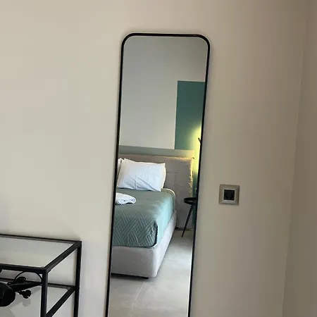 Βίλα Mirror Dhorizáta