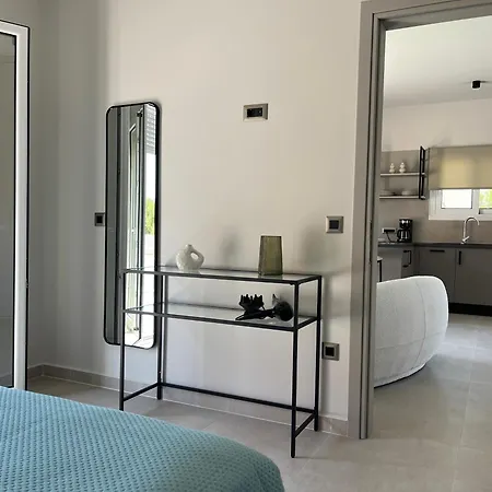Βίλα Mirror